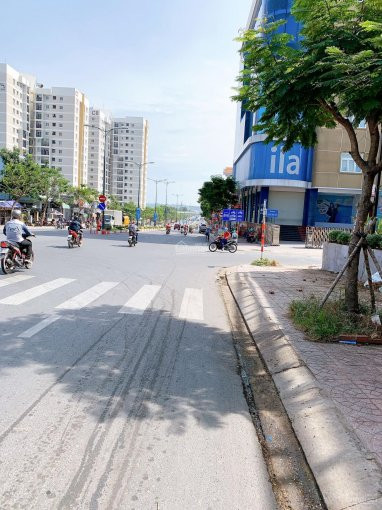 Tòa Nhà Văn Phòng 800m2, Mặt Tiền đường Làng Tăng Phú, Quận 9 1