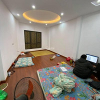 Cách Phó 10m - Nhà đẹp - Cong Nang đày đủ