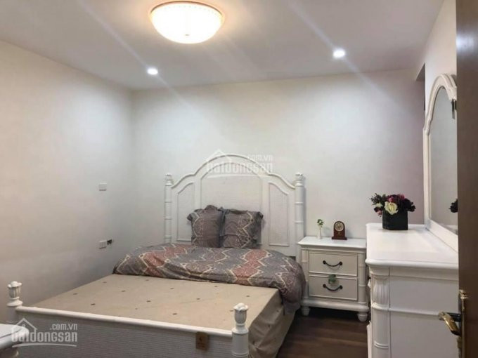 Chính Chủ Bán Gấp Căn 3n, 114m, Ban Công đông Nam, Full đồ Giá 315 Tỷ Tại Tòa R4- Goldmark City 3