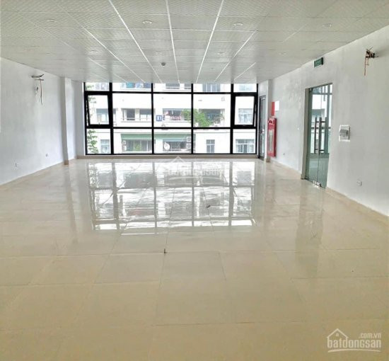 Giá Siêu Rẻ Văn Phòng Mặt Phố Duy Tân, 150m2, Giá Chỉ 2xtr/th, Full Tiện Nghi, Miễn Phí Dịch 1