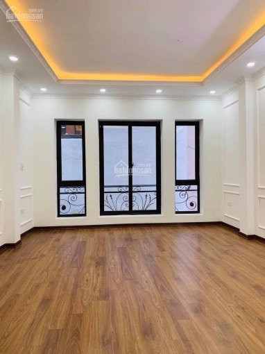 Nhà Cho Thuê 70m2 4 Tầng Tầng 1 Thông Sàn, ô đỗ Gần Nhà Mới đẹp, Mặt Tiền 5m Làm Văn Phòng, ở Gđ 3