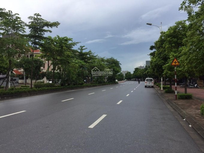Sổ đỏ Chính Chủ, Bán Gấp Nhà 40m Phố Tư đình, Nhà 4 Tầng Nở Hậu, đường 6m ô Tô Tránh, Giá 3,9 Tỷ 1