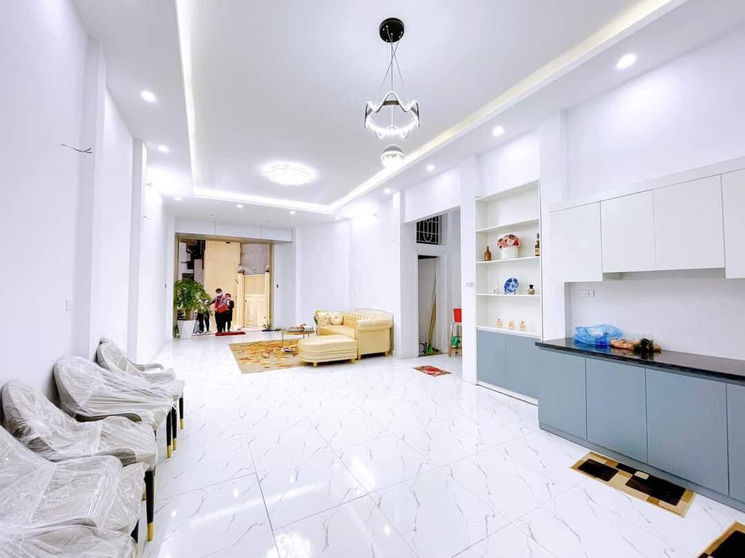 Cần bán Căn hộ chung cư đường Bùi Xương Trạch, Phường Khương Đình, Diện tích 70m², Giá 6.3 Tỷ - LH: 0333334948 3