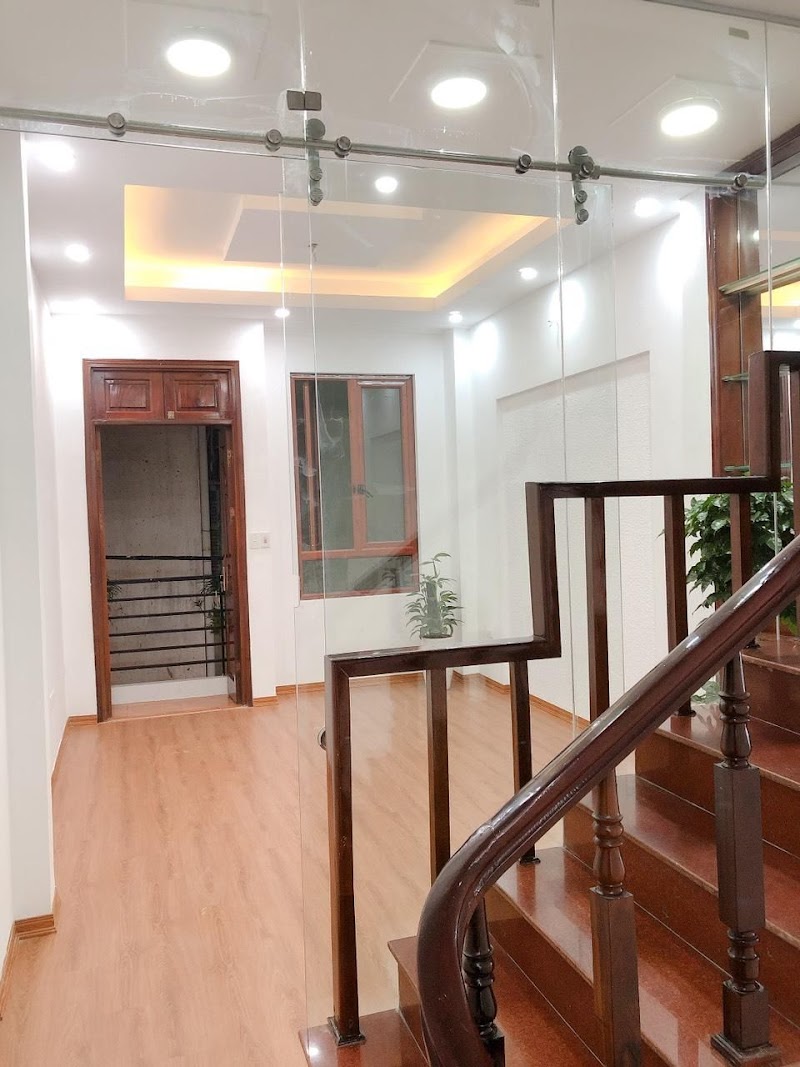 Cần bán nhà riêng  đường Cầu Giấy, Phường Quan Hoa, Diện tích 38m², 5 tầng, giá nhỉnh 5 Tỷ 2