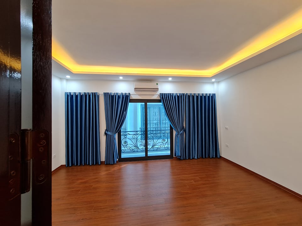Cần bán Nhà ở, nhà cấp 4, nhà hẻm đường Ngọc Lâm, Phường Ngọc Lâm, Diện tích 35m², Giá 3.2 Tỷ - LH: 0984142941 7