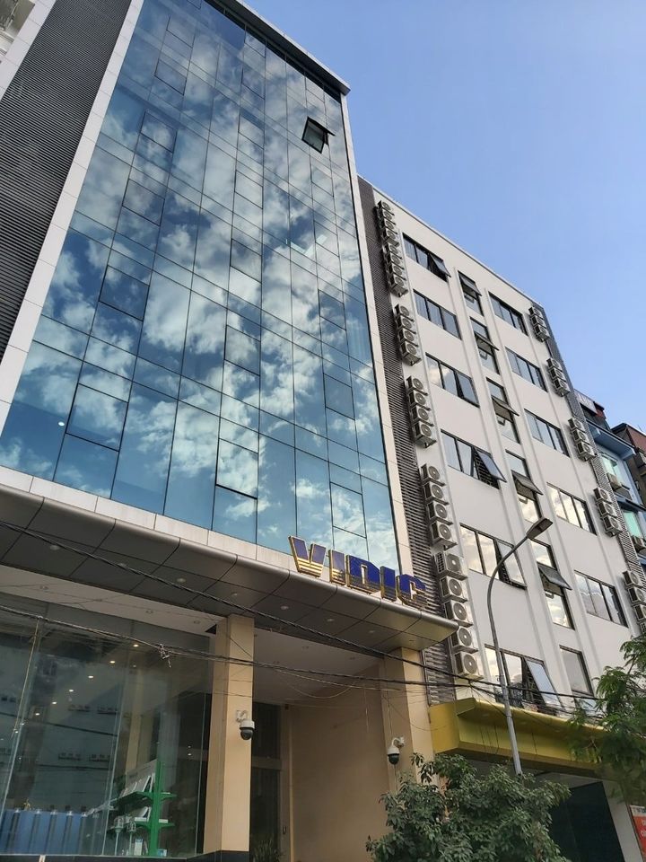 Bán tòa nhà Văn phòng Đường Trần Thái Tông, Cầu Giấy, 10Tầng 9 nổi 1 Hầm - 130M2 MT 7.3m