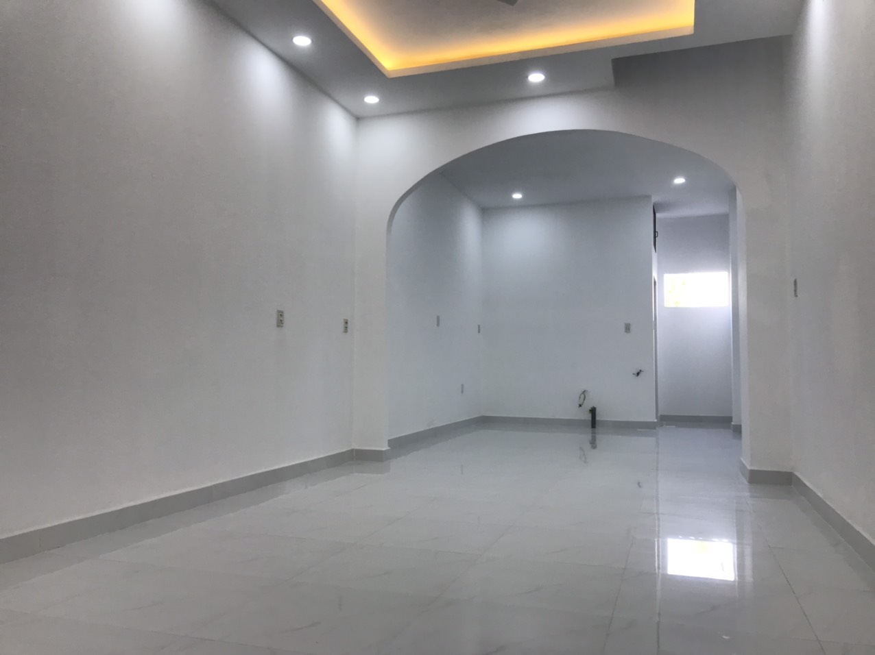 Cần bán Nhà mặt tiền đường 28, Phường Hiệp Bình Chánh, Thủ Đức, Diện tích 84m², Giá 7.6 Tỷ - LH: 0898408677