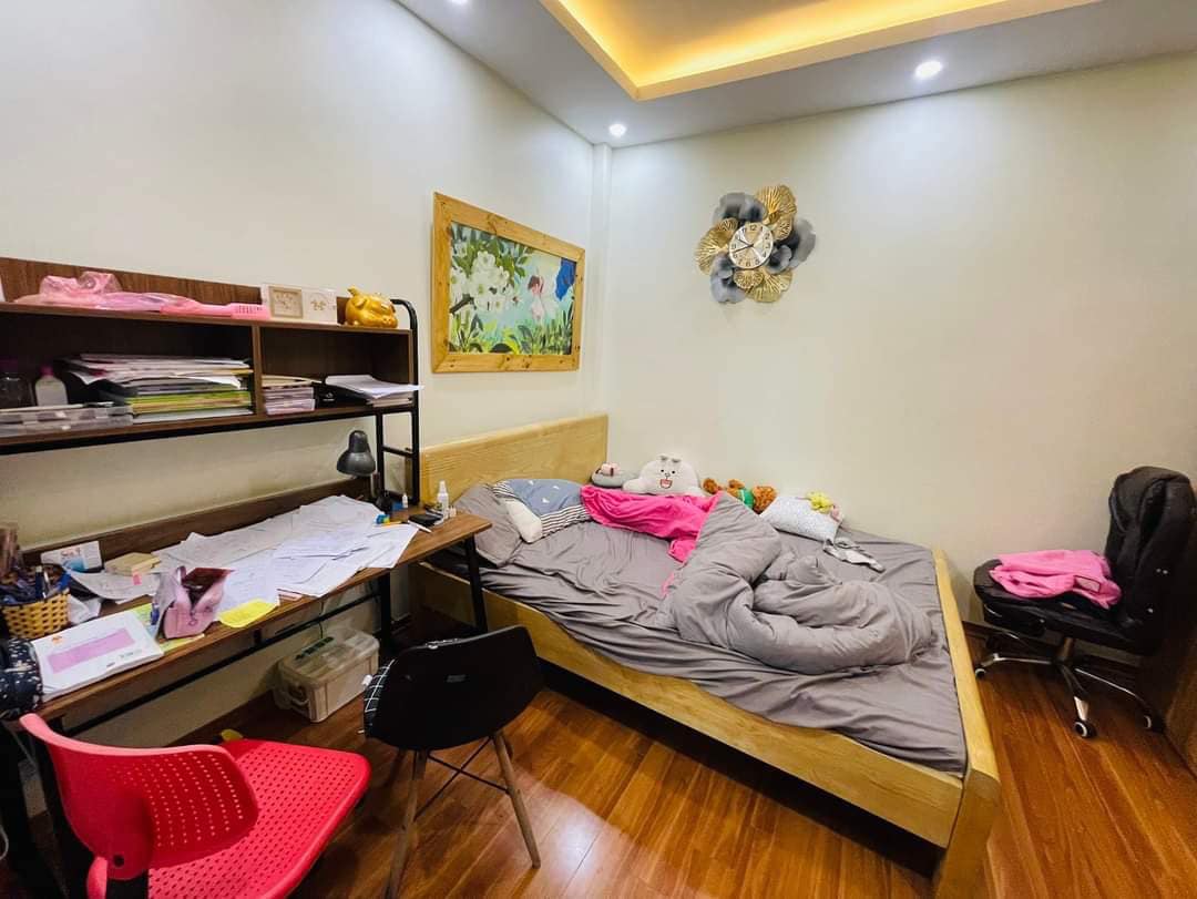 Cần bán Nhà mặt tiền đường Chùa Láng, Phường Láng Thượng, Diện tích 40m², Giá 6 Tỷ - LH: 0969040000