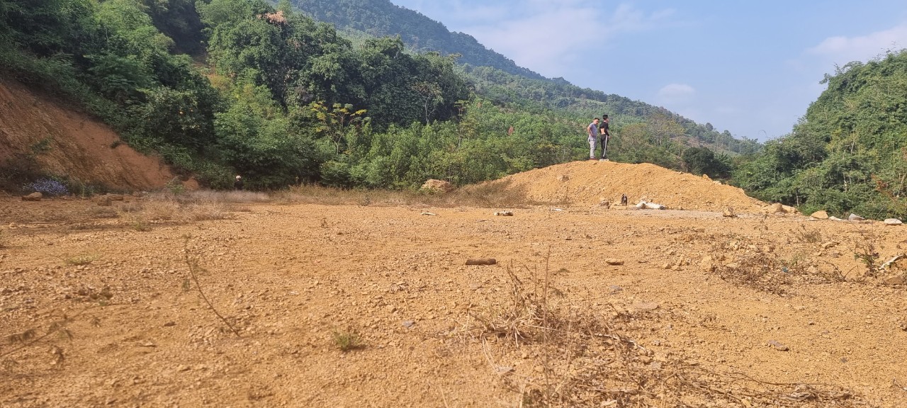 Cần bán Đất vie núi thoáng, Xã Tây Phong, Diện tích 10000m², Giá 2700 Triệu - LH: 0705485999 3