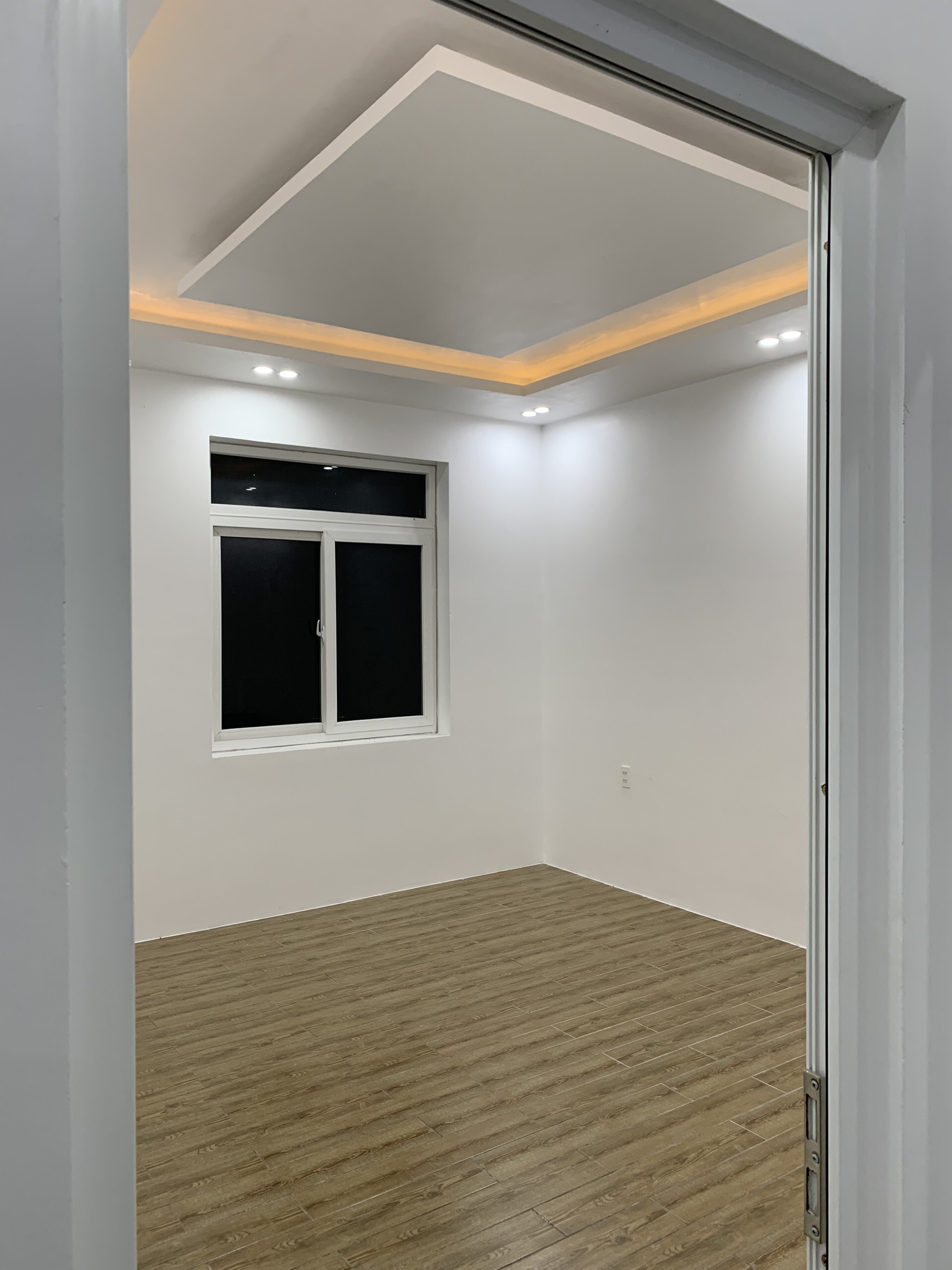 Cần bán Nhà mặt tiền đường Lý Chính Thắng, Phường 1, Diện tích 34m², Giá Thương lượng - LH: 0383446543 10