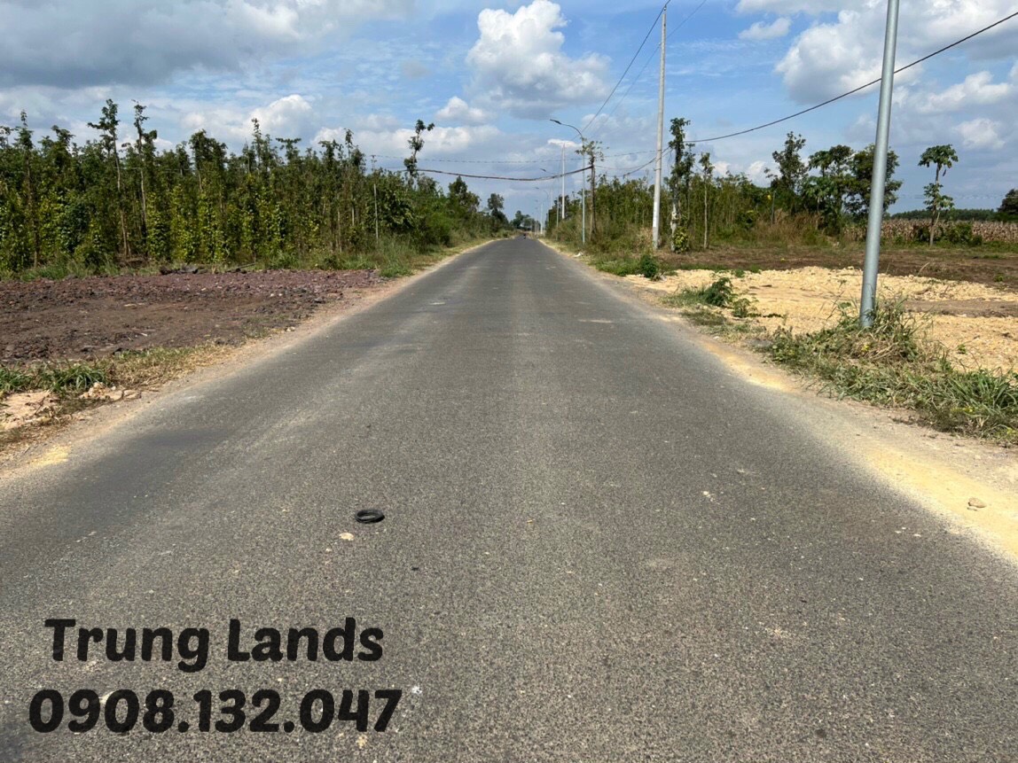 Bán lô đất 1 mẫu 8, mặt tiền đường chính Xuân Sơn - Đá Bạc, Châu Đức, BRVT. Trung 0908.132.047 2