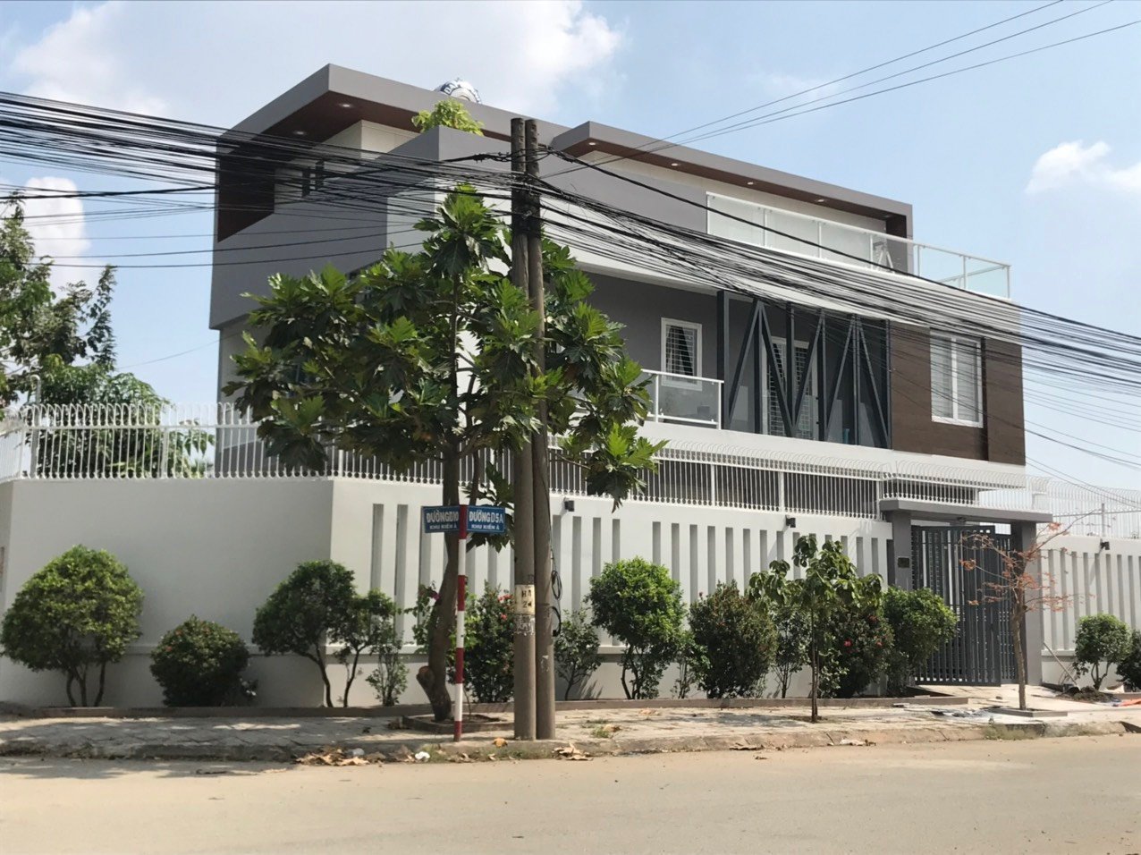 Cần bán Biệt thự đường Liên Phường, Phường Phước Long B, Diện tích 285m², Giá Thương lượng