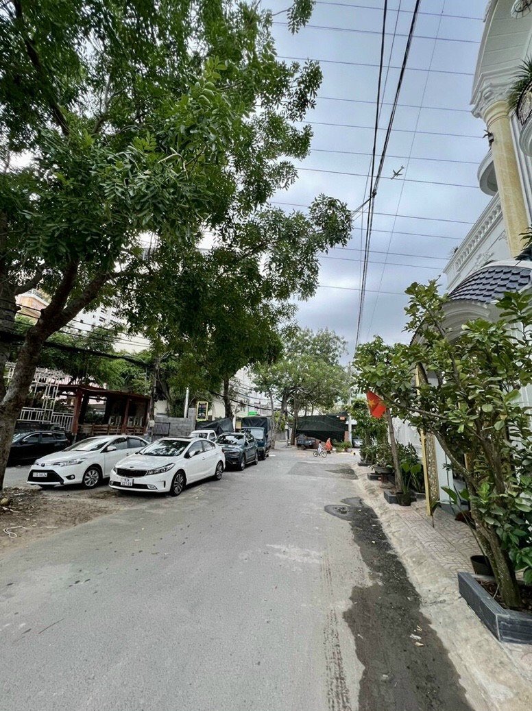 Cần bán Biệt thự đường Lê Văn Chí, Phường Linh Trung, Diện tích 61.4m², Giá 9.5 Tỷ 22