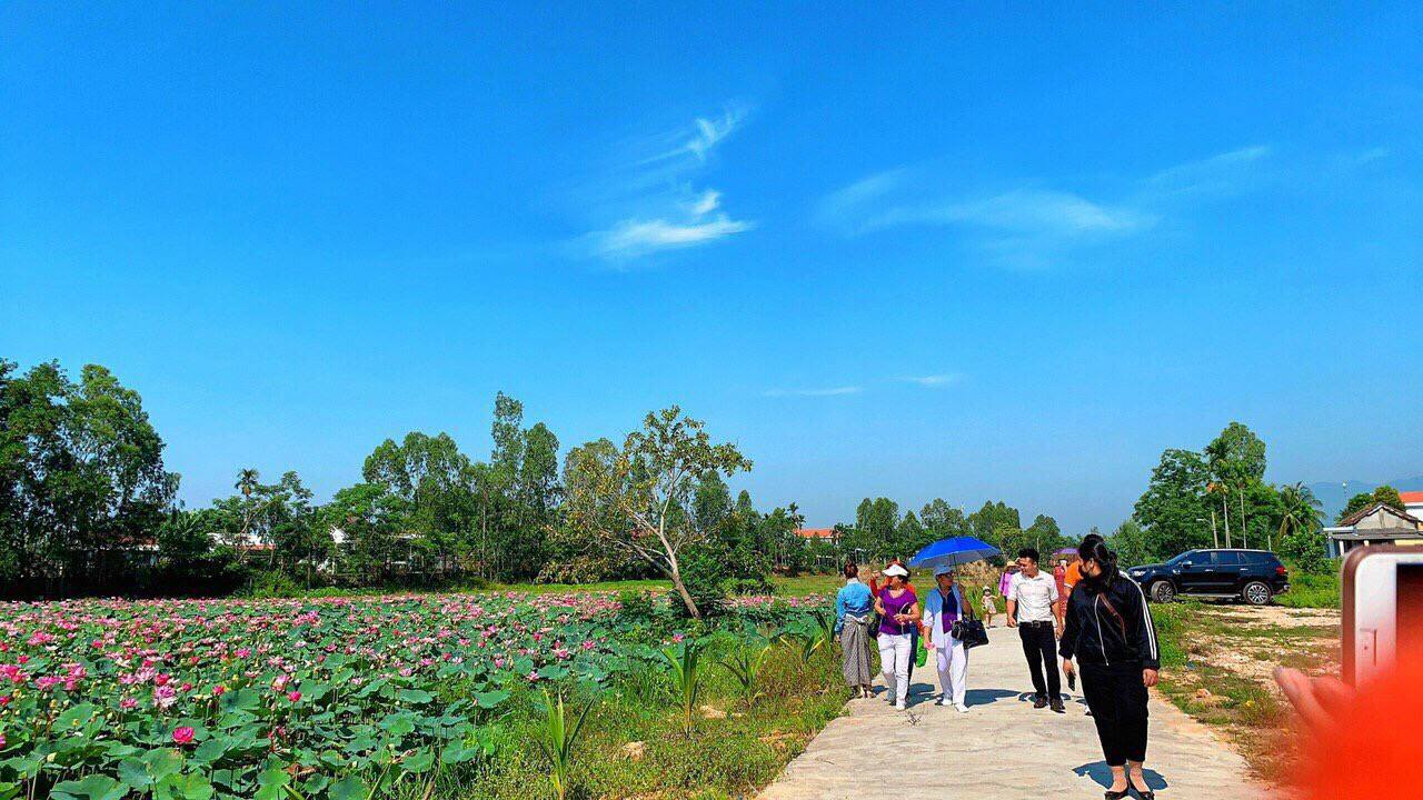 Bán lô góc 2MT đối diện khu du lịch đầm sen Điện Tiến