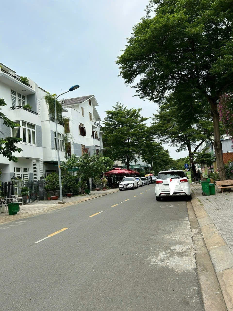 Cần bán Nhà mặt tiền đường Đỗ Xuân Hợp, Phường Phước Long B, Diện tích 140m², Giá 17 Tỷ 6
