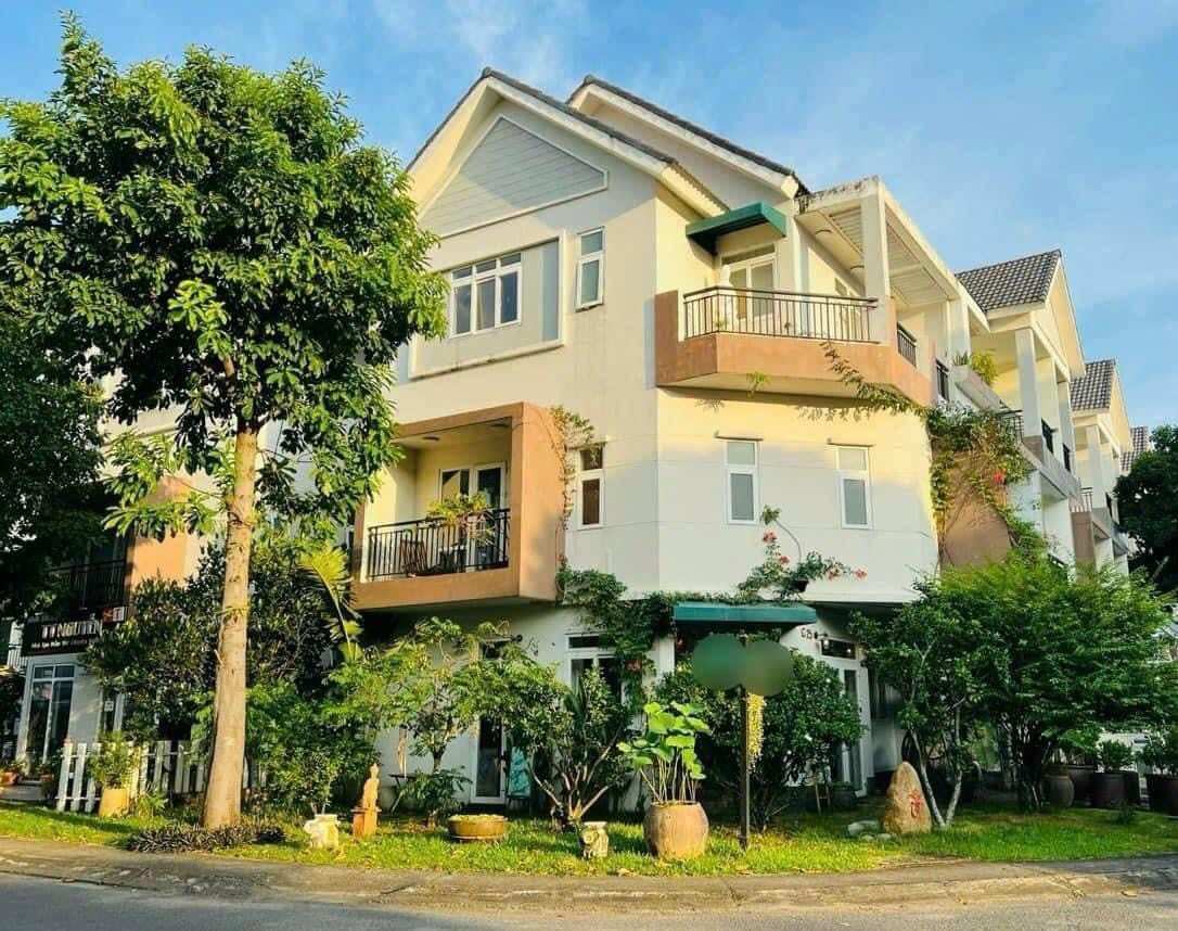 Cần bán Biệt thự đường Bưng Ông Thoàn, Phường Phú Hữu, Diện tích 149m², Giá 19.5 Tỷ 1