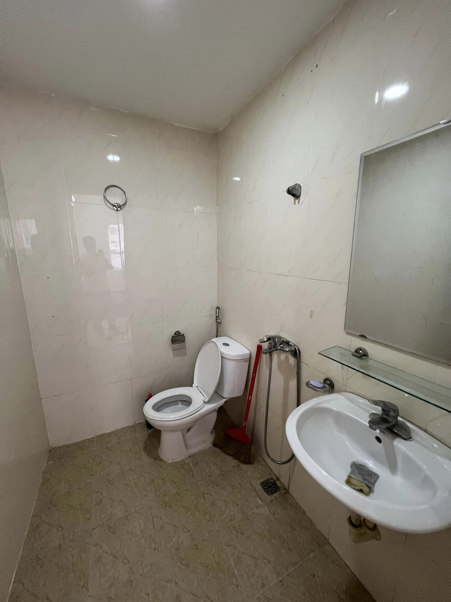 Bán gấp căn hộ 68m², full nội thất, view đẹp tại tòa HH03E KĐT Thanh Hà – Giá chỉ 2,6 tỷ! 2