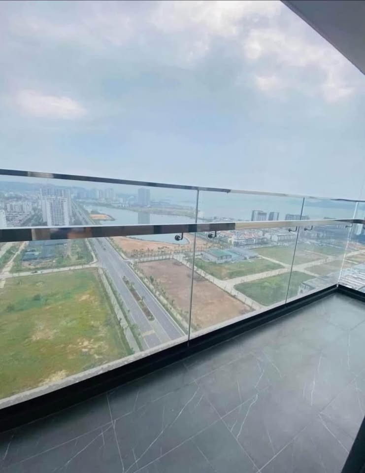 Bán CĂN HỘ CAO CẤP Studios 33,9m2 mã 08 Vip VIEW BIỂN Vinpearl tại chung cư ICON40 HẠ LONG 4