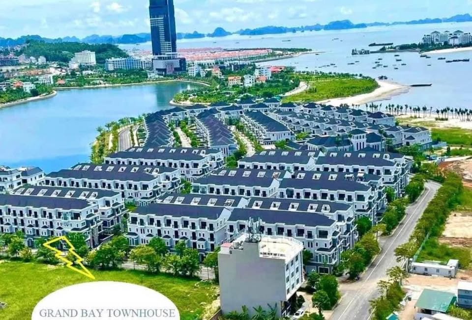 Chính chủ bán BIỆT THỰ LIỀN KỀ 4T 105m2 Ven Biển GRANDBAY TOWNHOUSE Hùng Thắng, HẠ LONG. 2