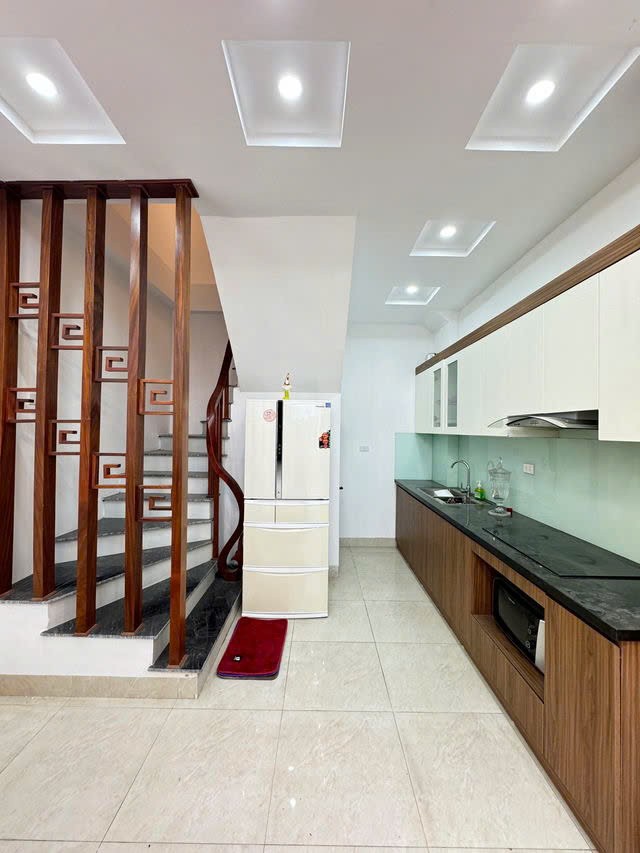 NHÀ MỚI PHỐ CỔ LINH- LONG BIÊN, 30M2,5 TẦNG,MẶT TIỀN  3.7M,6.95 TỶ. 3