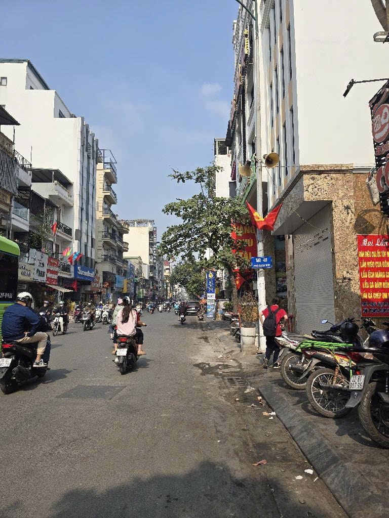 Cần bán Văn phòng đường Thái Phiên, Phường Lê Đại Hành, Diện tích 174m², Giá 270 Tỷ