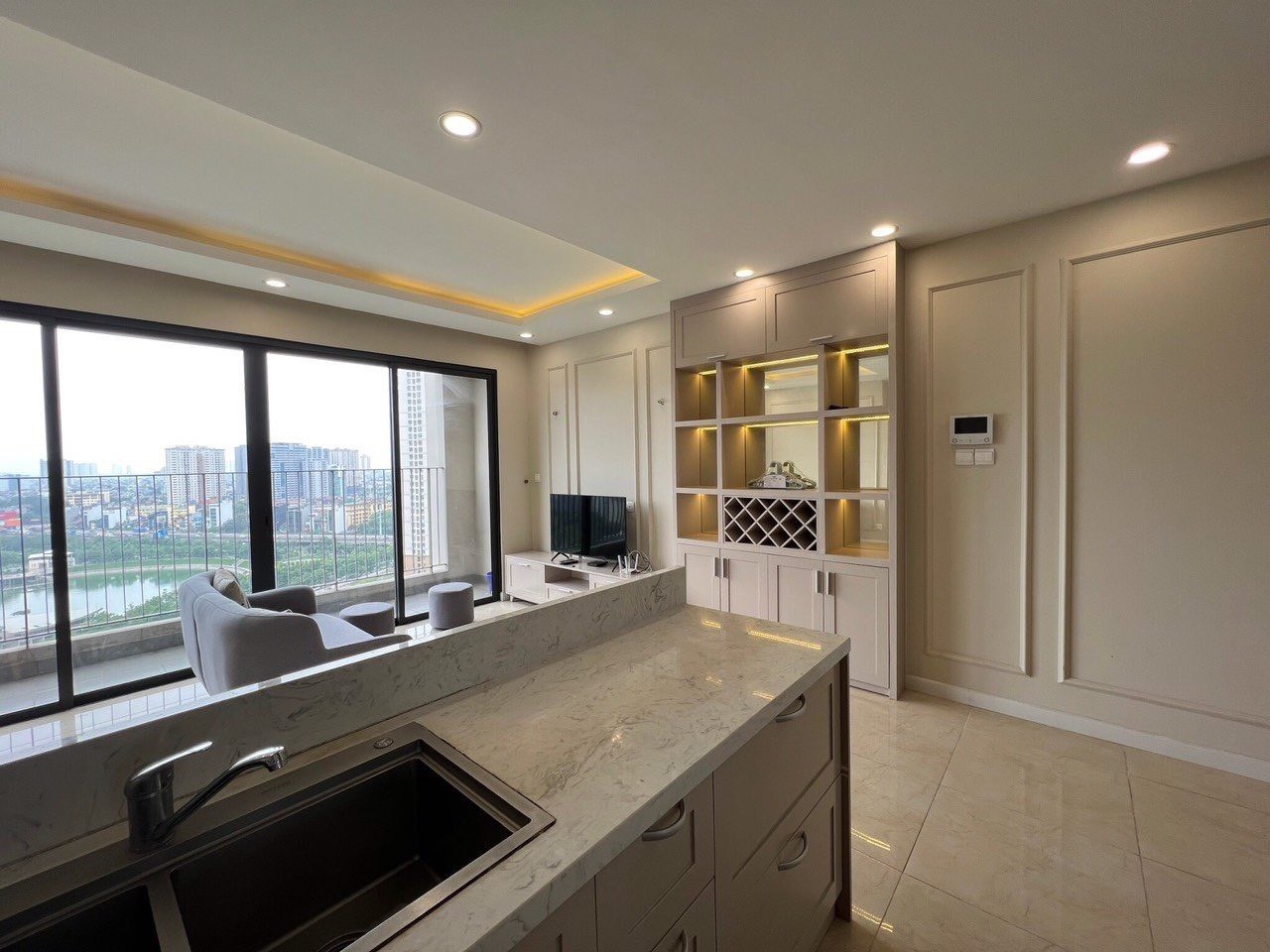 Bán căn hộ 3PN - 103m2 tại Vinhomes D'Capitale, SHLD, chỉ 13.x t.ỷ