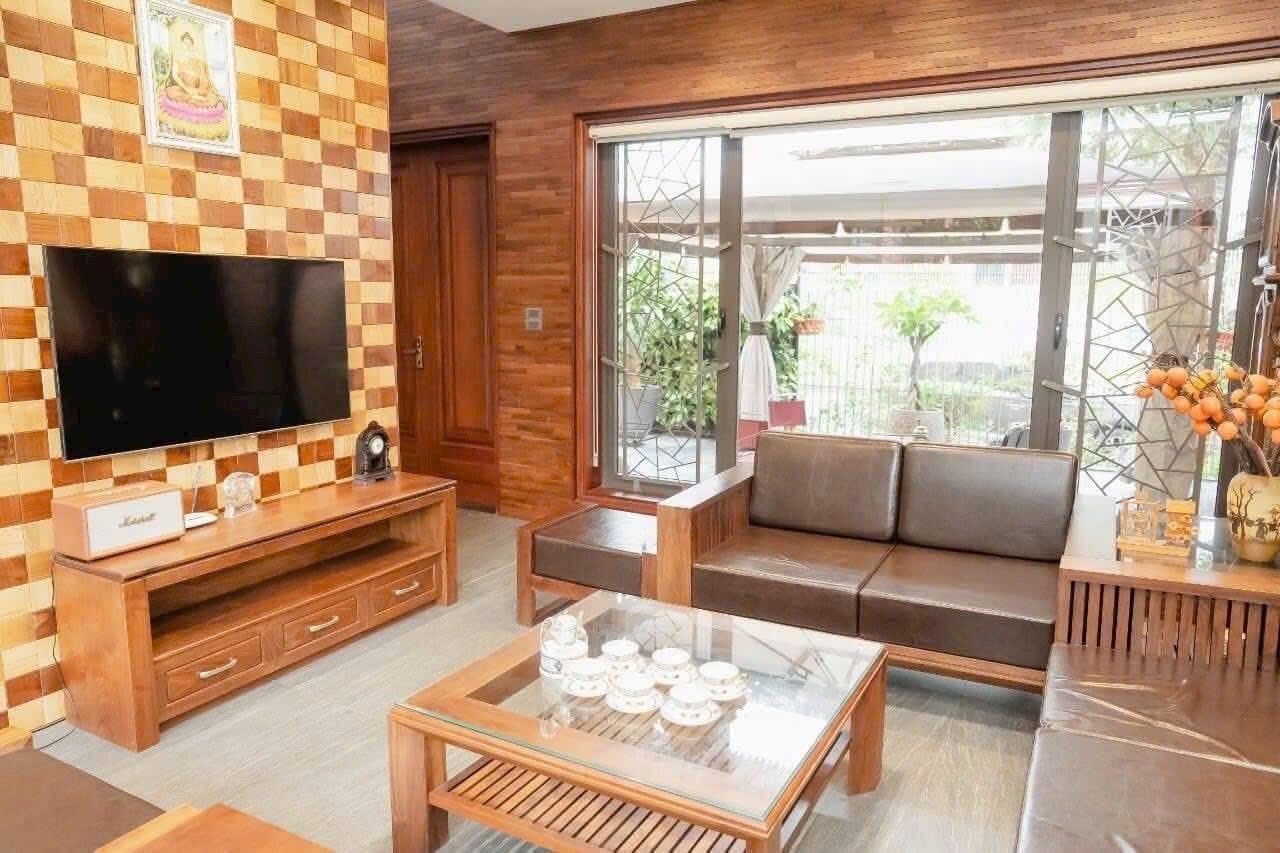 Cho thuê căn biệt thự khu Tây Nam Cường, TP HD, 202.5m2, 3.5 tầng, lô góc, đầy đủ đồ, giá tốt 5