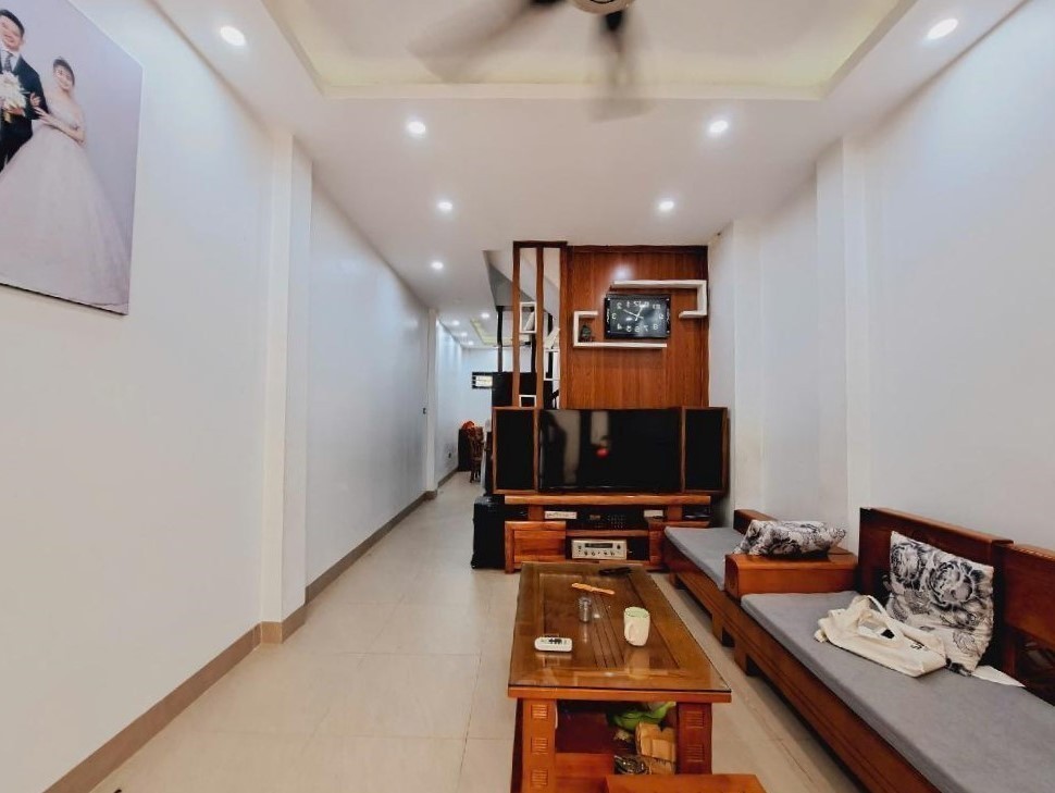 Bán nhà Đại Từ, Hoàng Mai, 2 Thoáng trước sau, gần hồ Linh Đàm, 46m2, 9.25 tỷ(CTL)