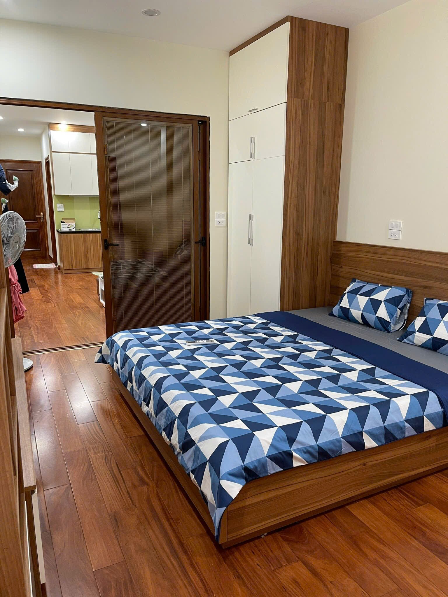Cho thuê Căn hộ Apartment Full đồ cao cấp 1N1K tại Phố Vạn Phúc, Ba Đình. Chỉ 9tr