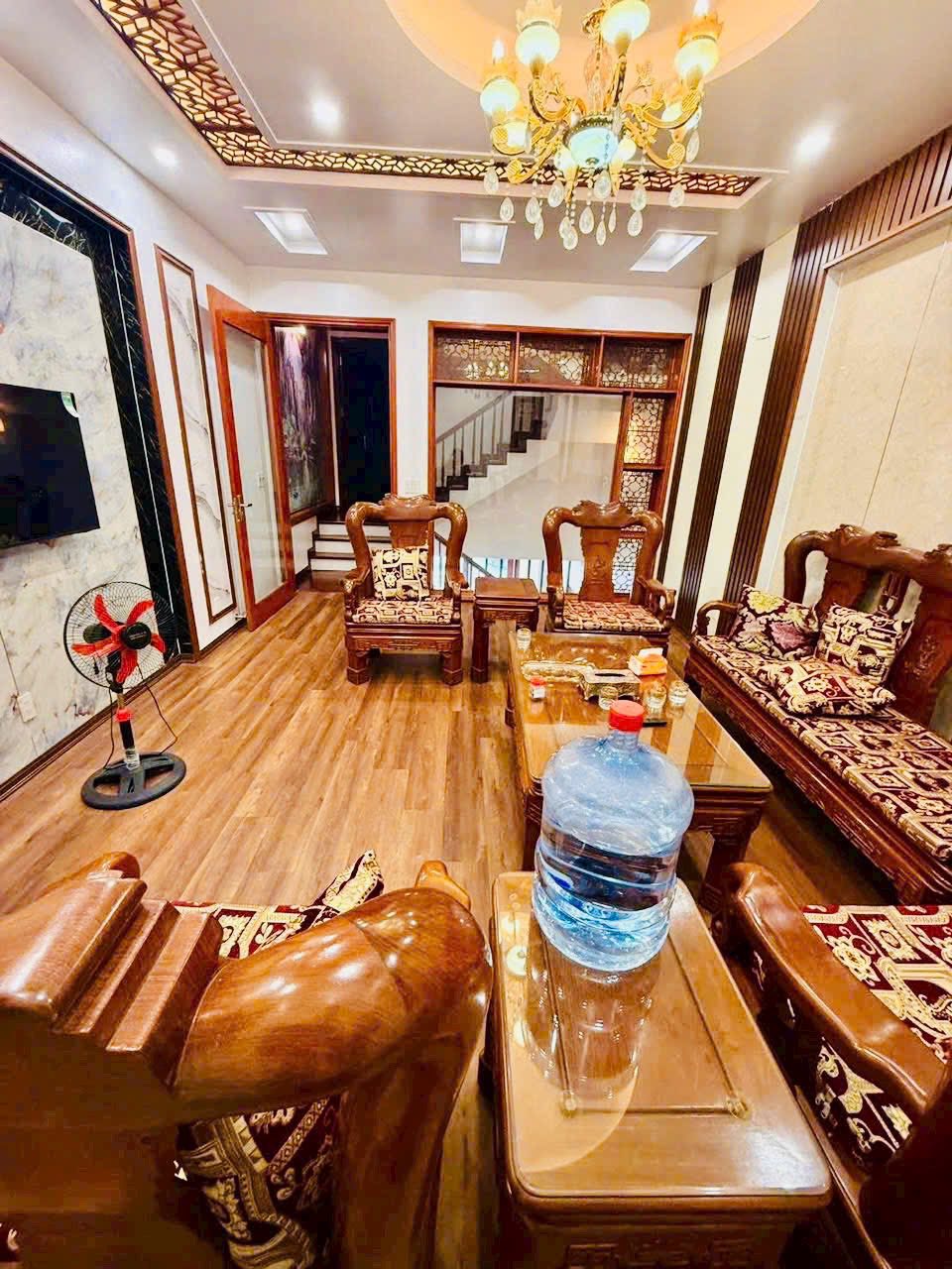 Bán nhà 4 tầng mặt đường đôi Phùng Chí Kiên, KĐT An Phú, TP HD, 67.5m2, mt 4.5m, 4 ngủ 2