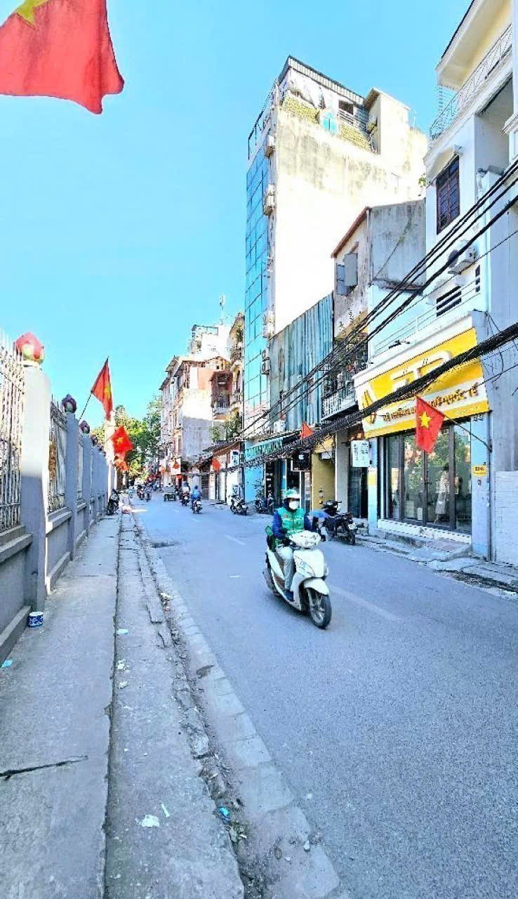 QUAN NHÂN - 73M² – MT 4.5M – 5 TẦNG  16.5 TỶ