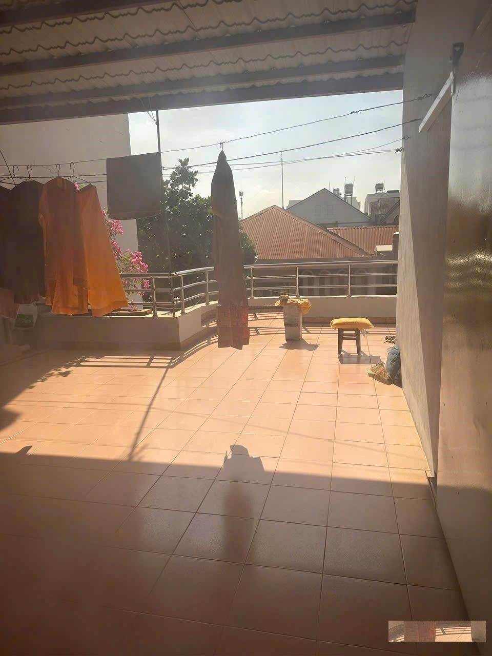 VILLA KHU BÊN SÔNG CHO THUÊ PHÙ HỢP LÀM CHDV,VPCTY ..7m x 18m TRỆT 2 LẦU GIÁ 28TR 2