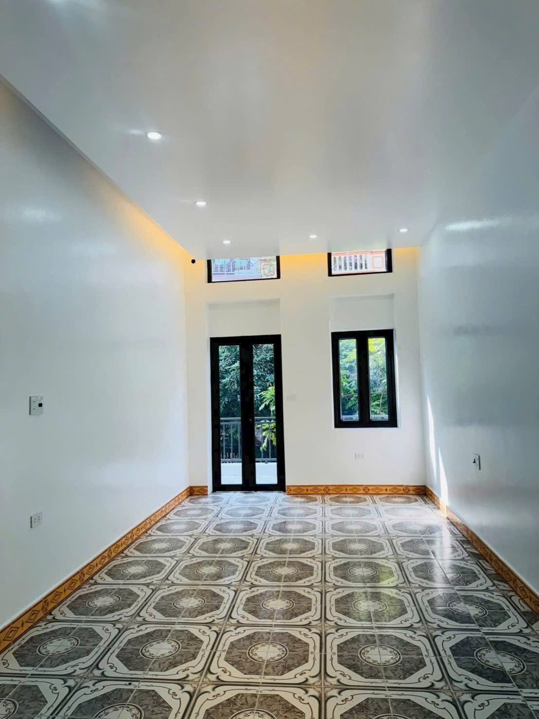 Bán nhà 3 tầng khu chia lô ngõ đường Điện Biên Phủ, TP HD, 45.7m2, 3 ngủ, 2 vs, đường oto 3
