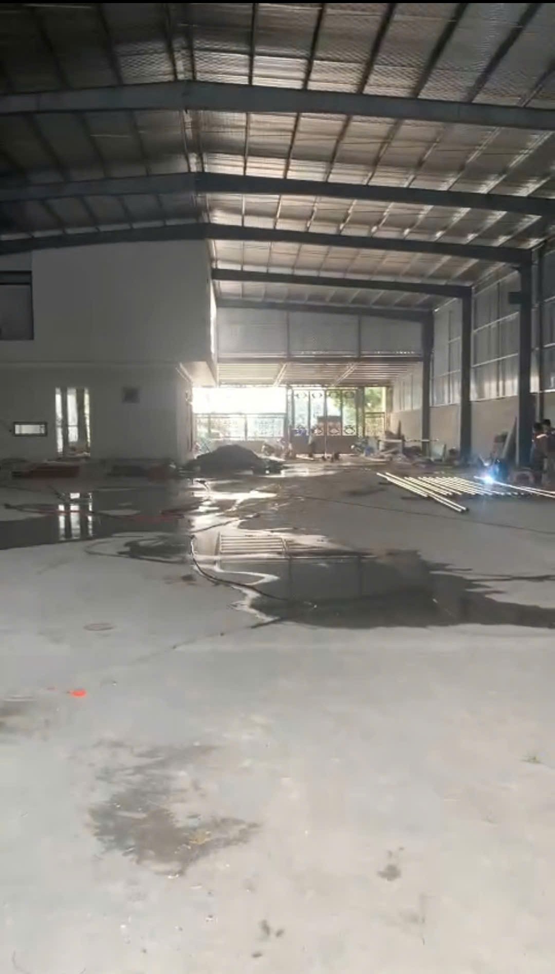 CHO THUÊ KHO XƯỞNG 1.400m2 Tại QL3 ĐÔNG ANH - PCCC TỰ ĐỘNG - XE CONT ĐỖ CỬA 2