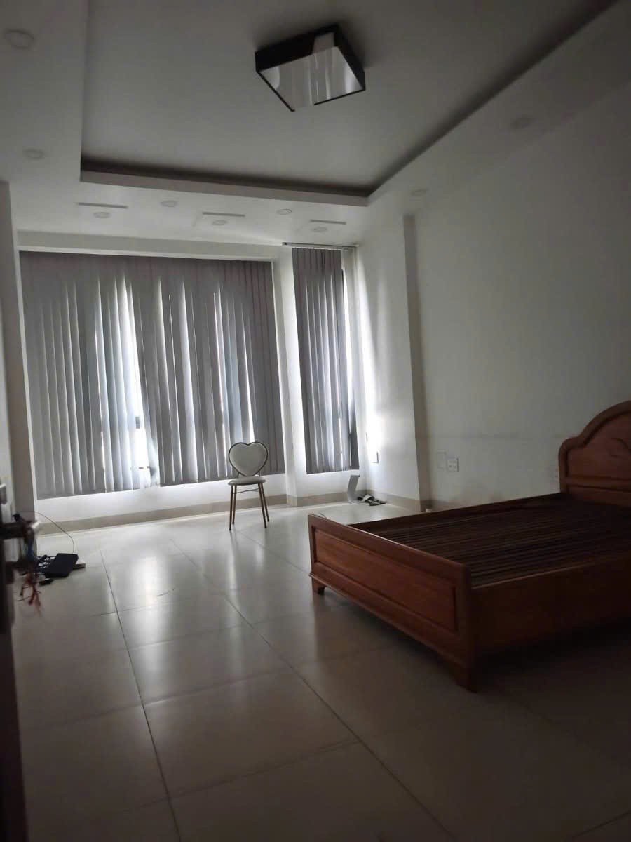 CHO THUÊ NHÀ KHU HỒNG LONG HIỆP BÌNH  THỦ ĐỨC CŨ GẦN QL13 TRỆT 2LAU 3PN GIÁ 13TR 2