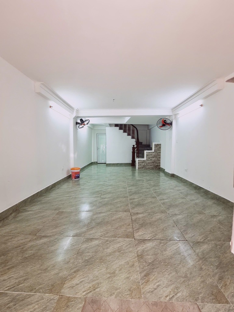 Bán nhà Kim Giang, Thanh Liệt, Kinh doanh, gần ô tô, 36m2, 7.68 tỷ