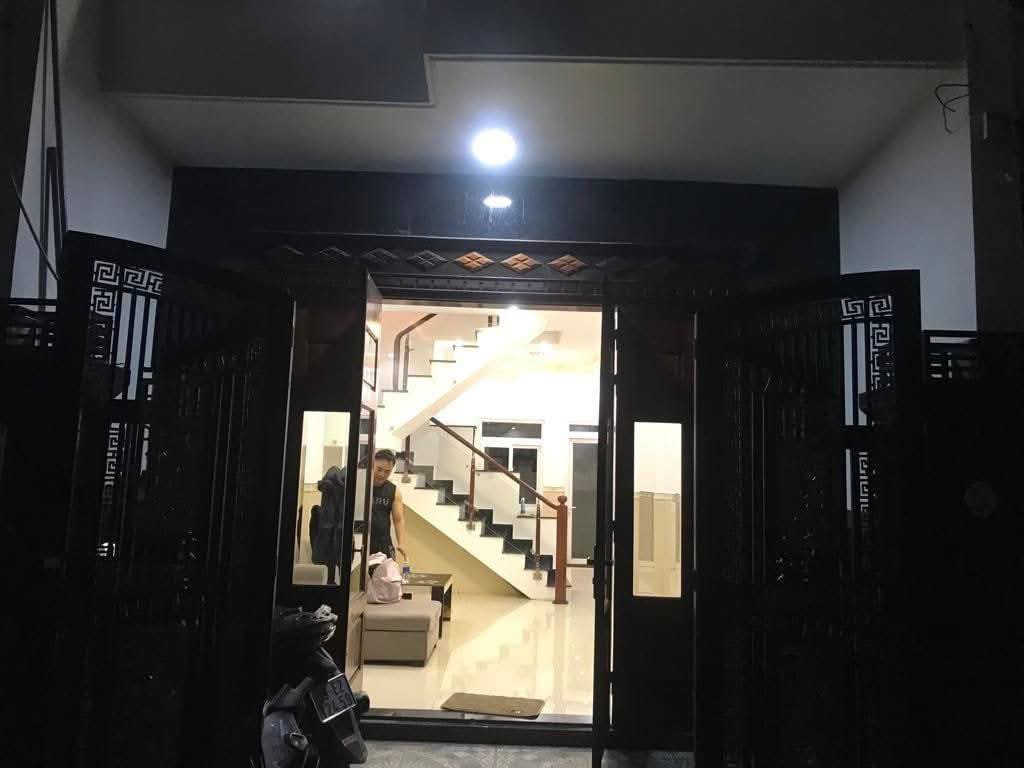 Cho thuê Biệt thự dự án Khu dân cư Hồng Long, Diện tích 200m², Giá 13 Triệu/tháng 2