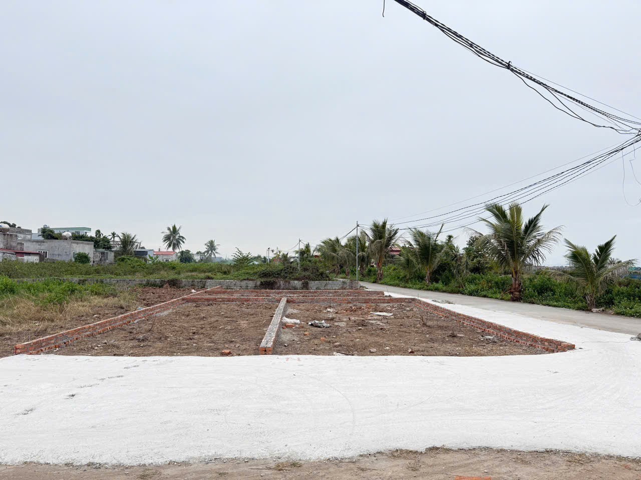 45,5M² TÂN THÀNH – ĐƯỜNG 10M HIẾM – SÁT KĐT ĐÔNG NAM – GIÁ 1,5X TỶ  ZALO 0567 222 555 2
