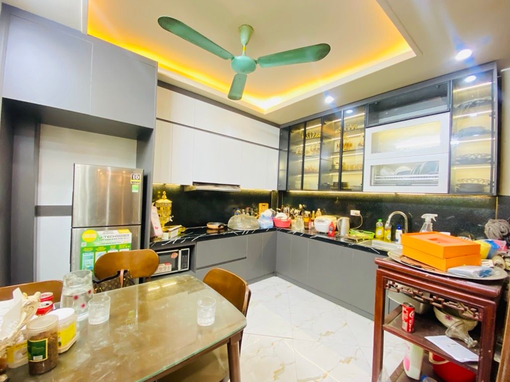 CĂN GÓC 5 TẦNG KĐT ĐẠI KIM, XÂY MỚI GẦN Ô TÔ 2 THOÁNG, 37M2 MT 3.3M NHỈNH 10 TỶ 3