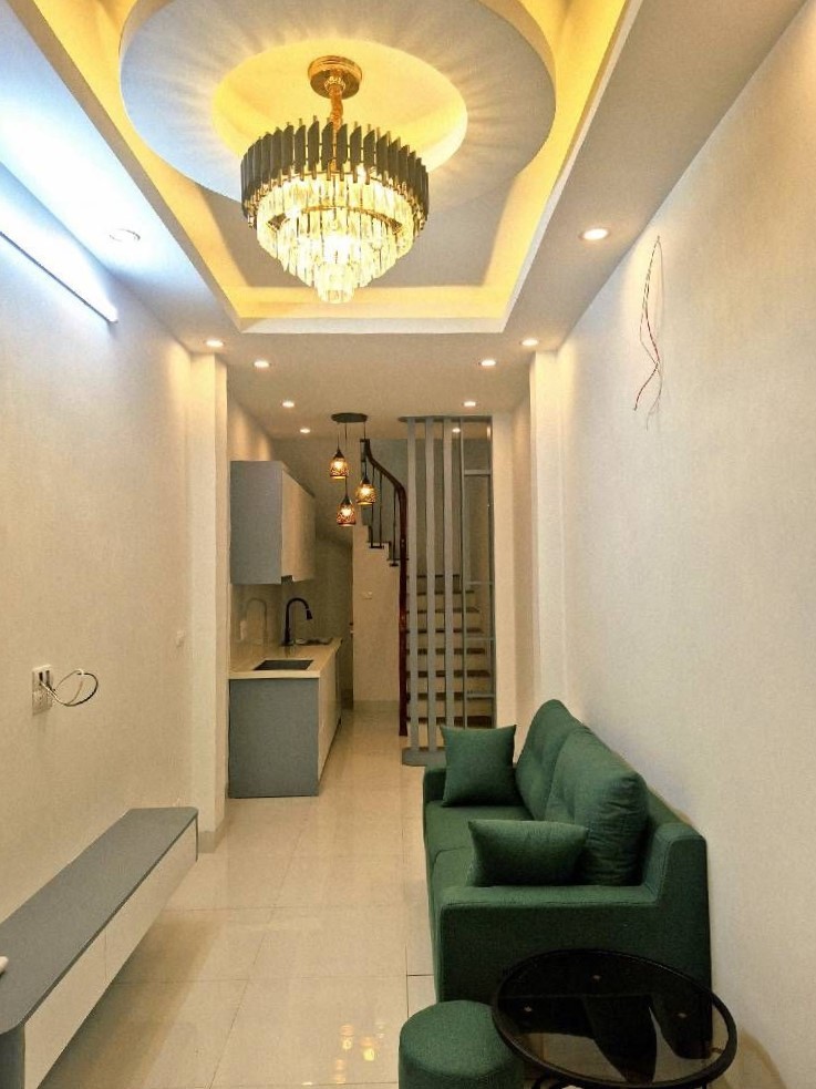 Bán nhà Tôn Thất Tùng, Đống Đa, xây  mới full nội thất, gần ô tô, 32m2, 7.15 tỷ 2
