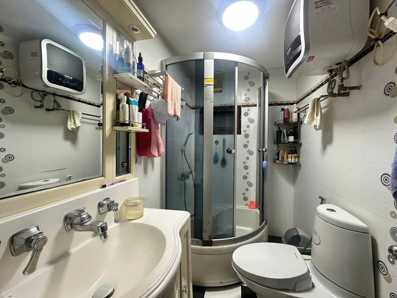 NHÀ PHÂN LÔ HỌC VIỆN BÁO CHÍ XUÂN THỦY, NGÕ Ô TÔ TRÁNH, LÔ GÓC, NHÀ DÂN XÂY 50M2, 5T, MT 5.6M - 23 2
