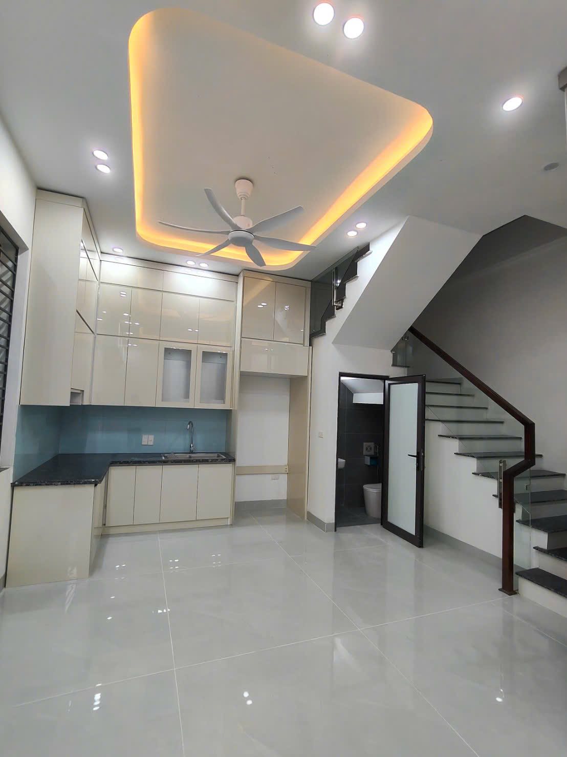 Bán căn nhà 4 tầng mặt ngõ phố Bình Lộc, ph Tân Bình, TP HD, 48.7m2, mt hơn 7m, 4 ngủ, ngõ oto 4