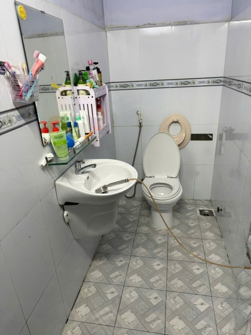 Bán nhà đường QL 1K, Phường Linh Xuân, Thủ Đức, TP HCM  - DT 103m2, một trệt,  sổ hồng, giá chỉ 5