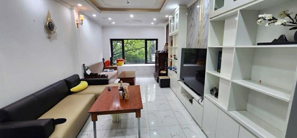 bán nhà Hồng Tiến, ngõ thông, kinh doanh, ôtô vào nhà, gần bệnh viện Tâm Anh 2