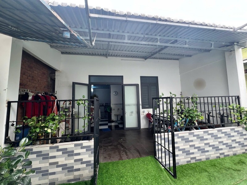 Bán nhà trong ngõ đường Đỗ Xuân Hợp, phường Phước Long B, Thủ Đức, TP HCM. DT 104m2, cấp 4.  giá 5