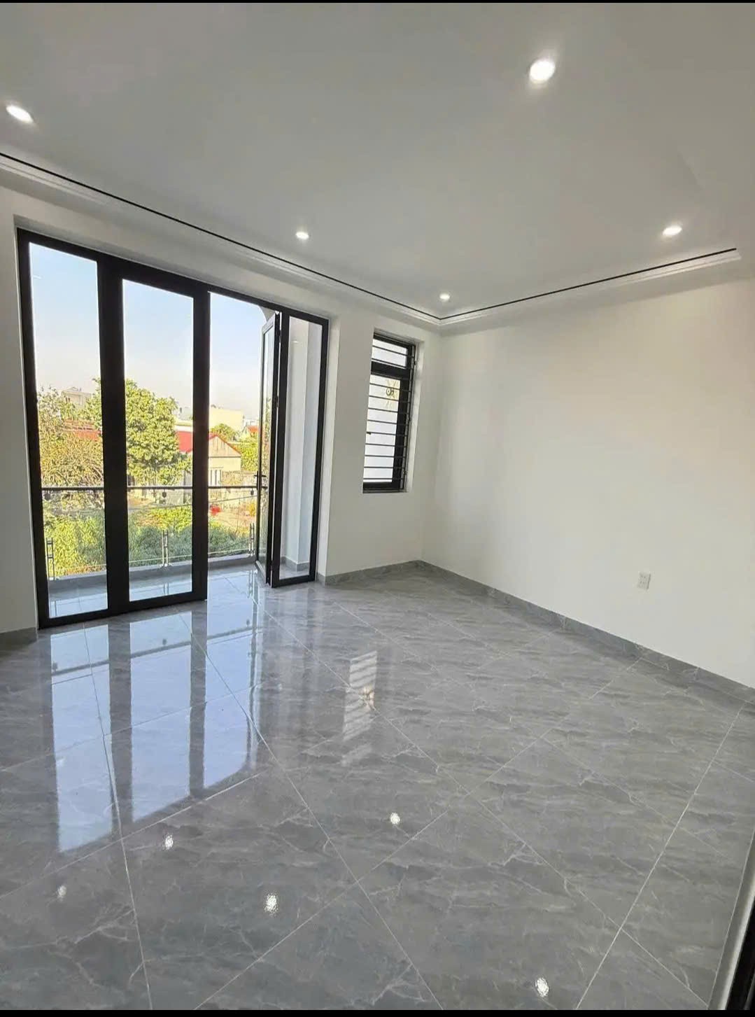 TÂY SƠN - Ở NGAY - ÔTÔDT 39M x 6T , MT 5M , GIÁ 10.5 TỶKINH DOANH NGÀY ĐÊM. 3