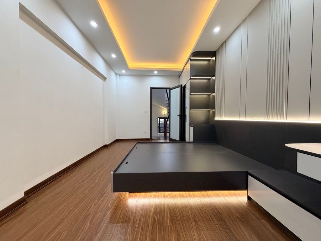 Bán nhà Kim Giang, Hoàng Mai, gần phố, full nội thất, 32m2, 8.6 tỷ(CTL) 4