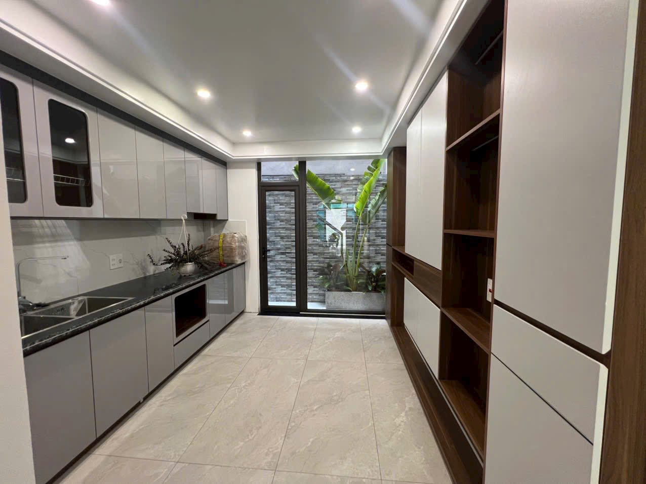 Bán nhà 3 tầng ngõ phố Nguyễn Đình Chiểu, ph Ngọc Châu, TP HD, 40.5m2, 3 ngủ, gần đường 5