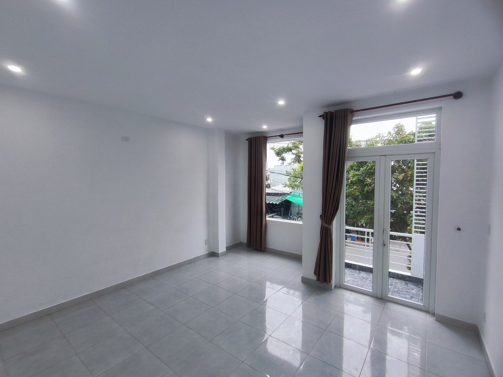 NHÀ 2 TẦNG MỚI – ĐƯỜNG 10M5 NGŨ HÀNH SƠN – GIÁ CHỈ 6,95 TỶ 4