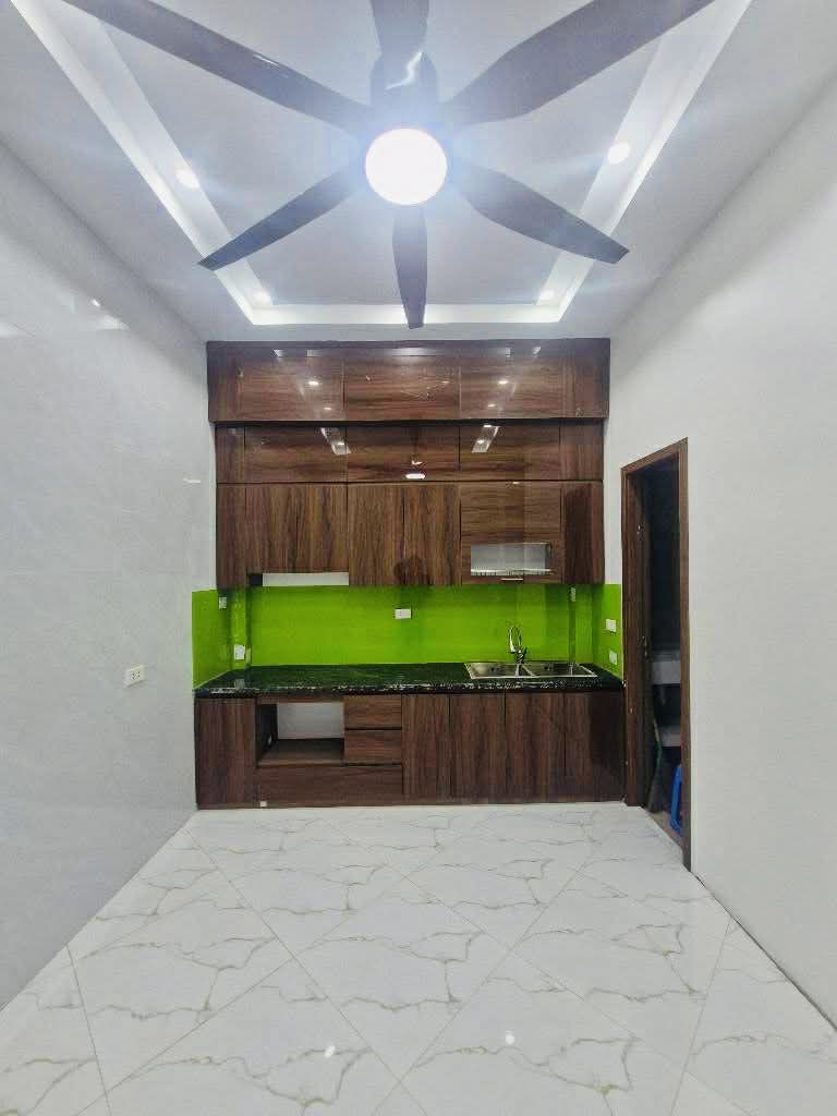 QUANG TRUNG HÀ ĐÔNG- THANG MÁY- FULL CÔNG NĂNG- NHỈNH 9 TỶ 2